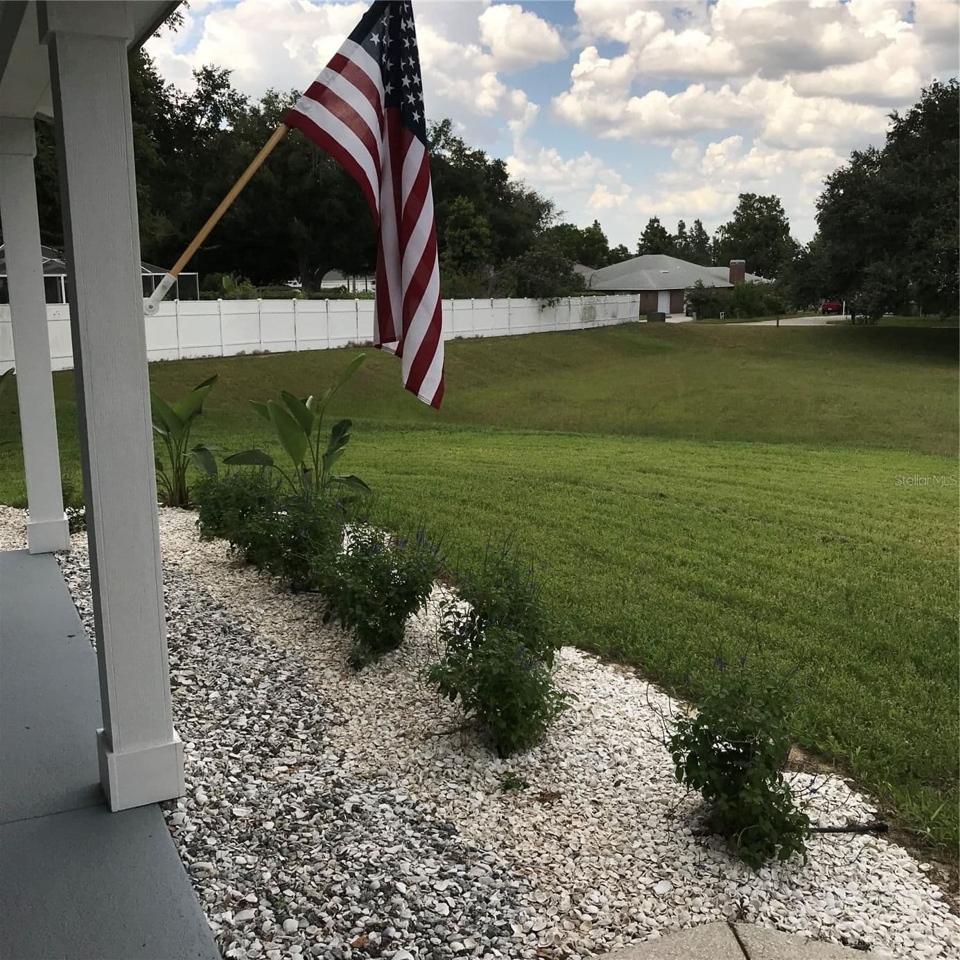 Photo 5 of 707 HARDY WAY