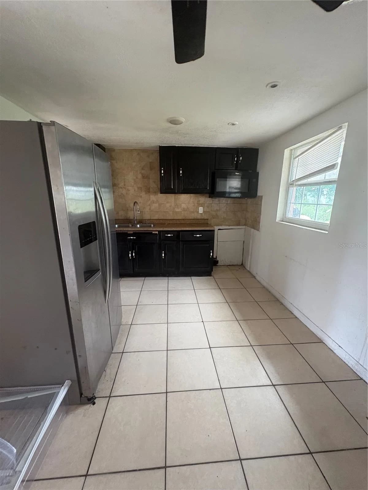 Photo 4 of 1619 TANGELO Street