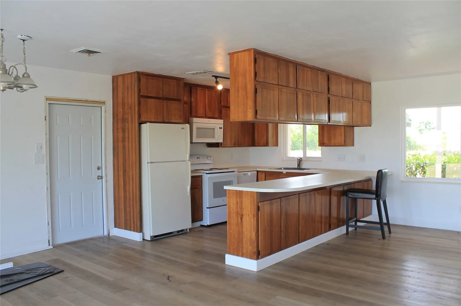 Photo 5 of 2700 CRUMP Road