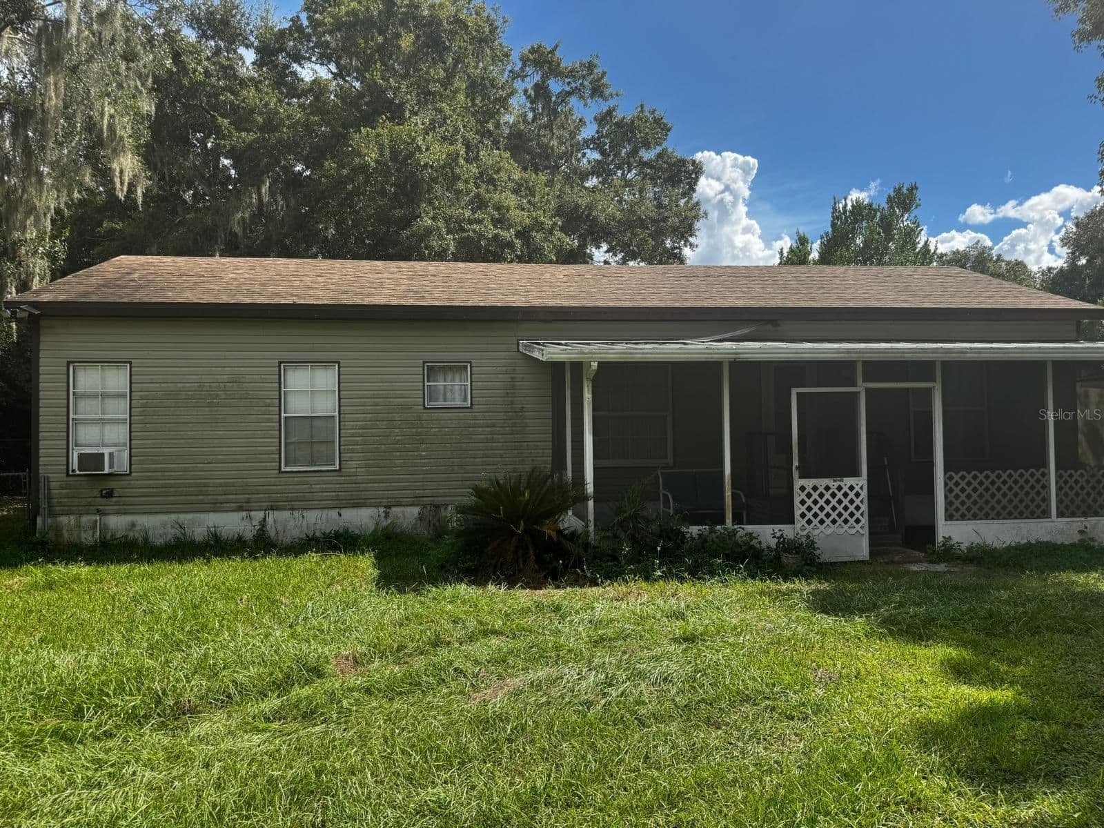 1525 PINEFORD Road