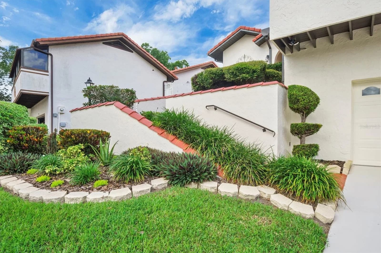 6002 COUNTRY CLUB Drive