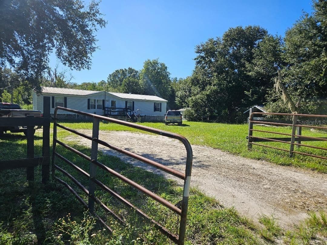 12430 COUNTRY PLACE Road