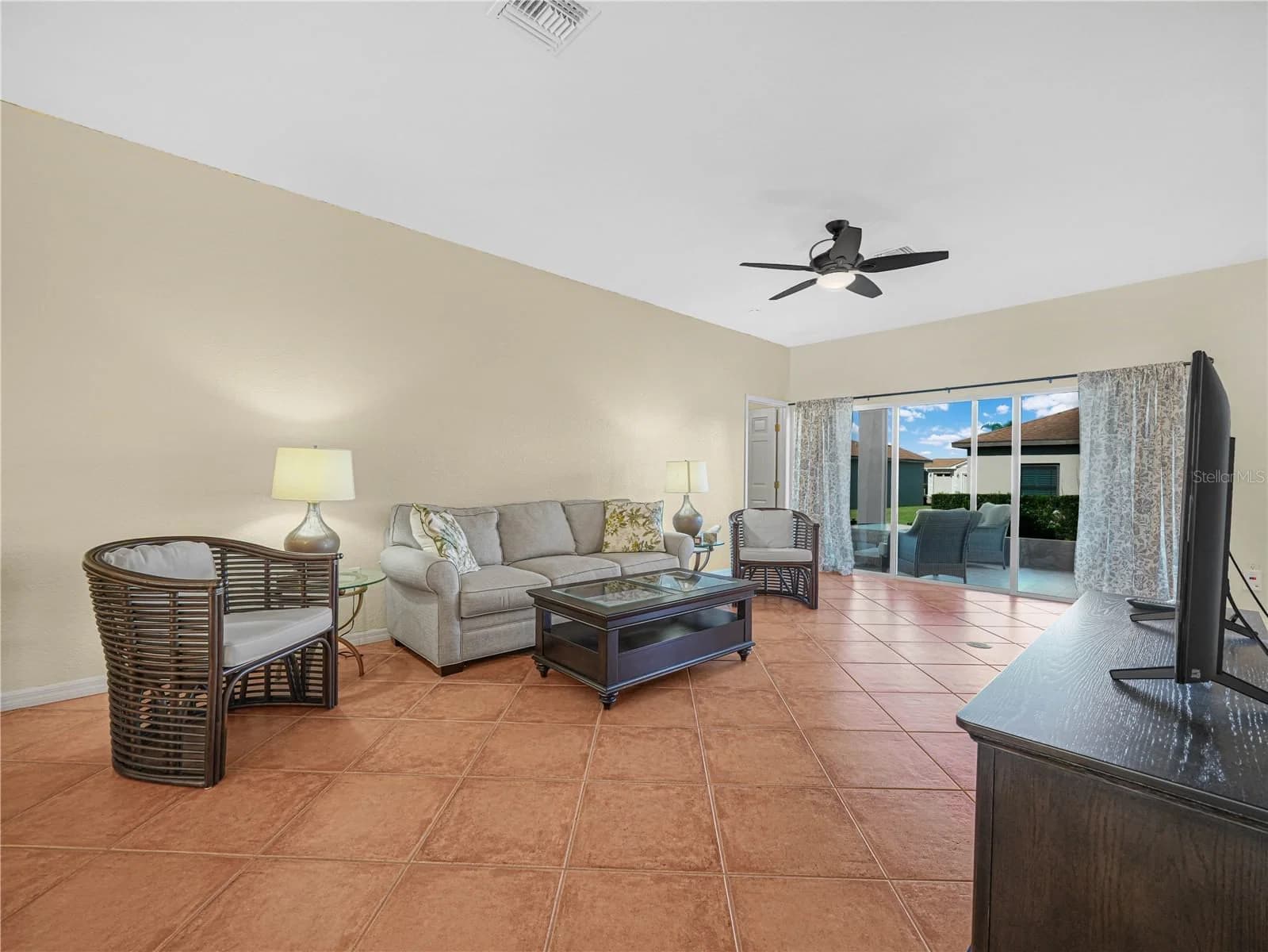Photo 4 of 5344 NICKLAUS Drive