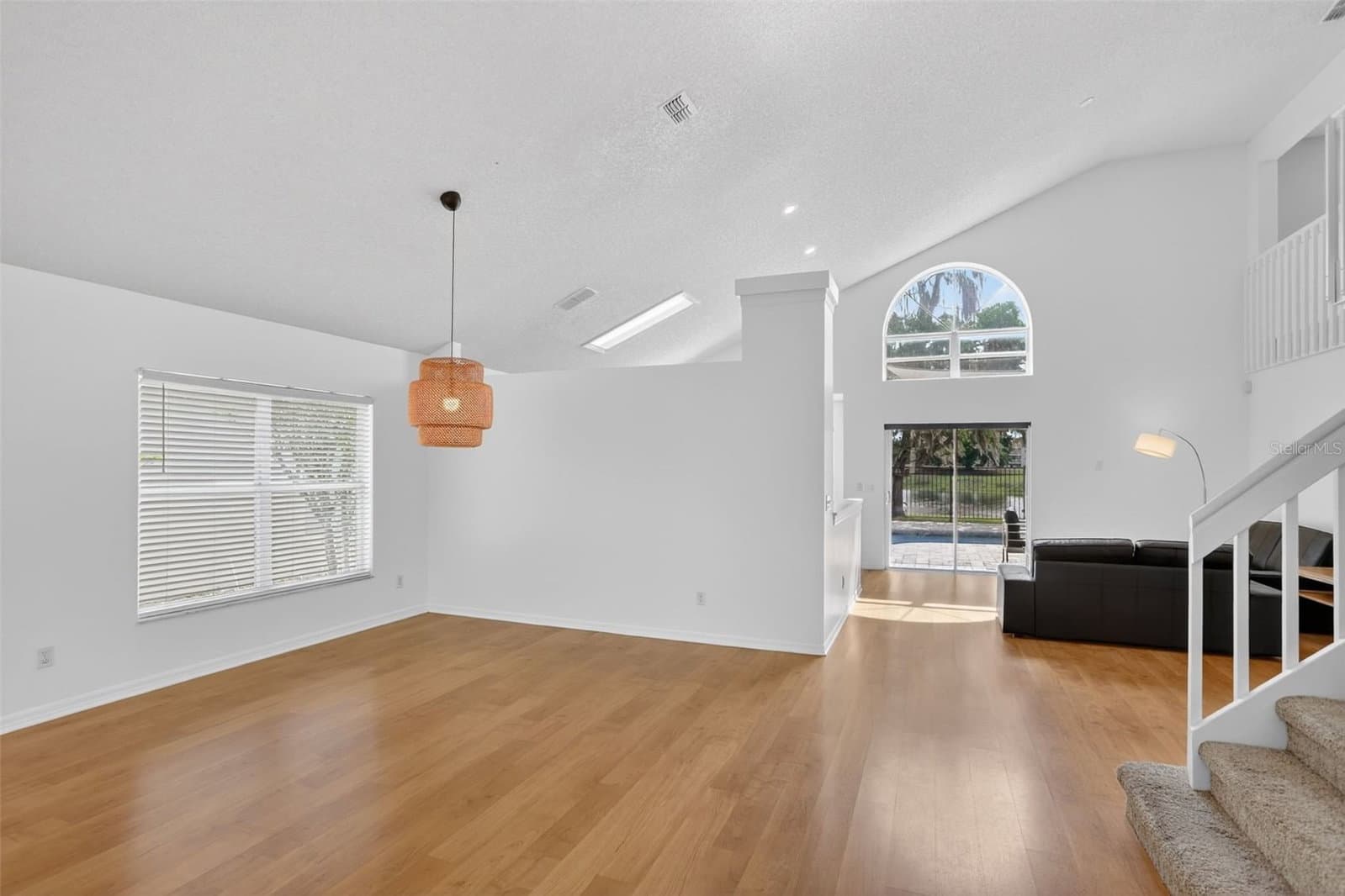 2809 RUNYON
