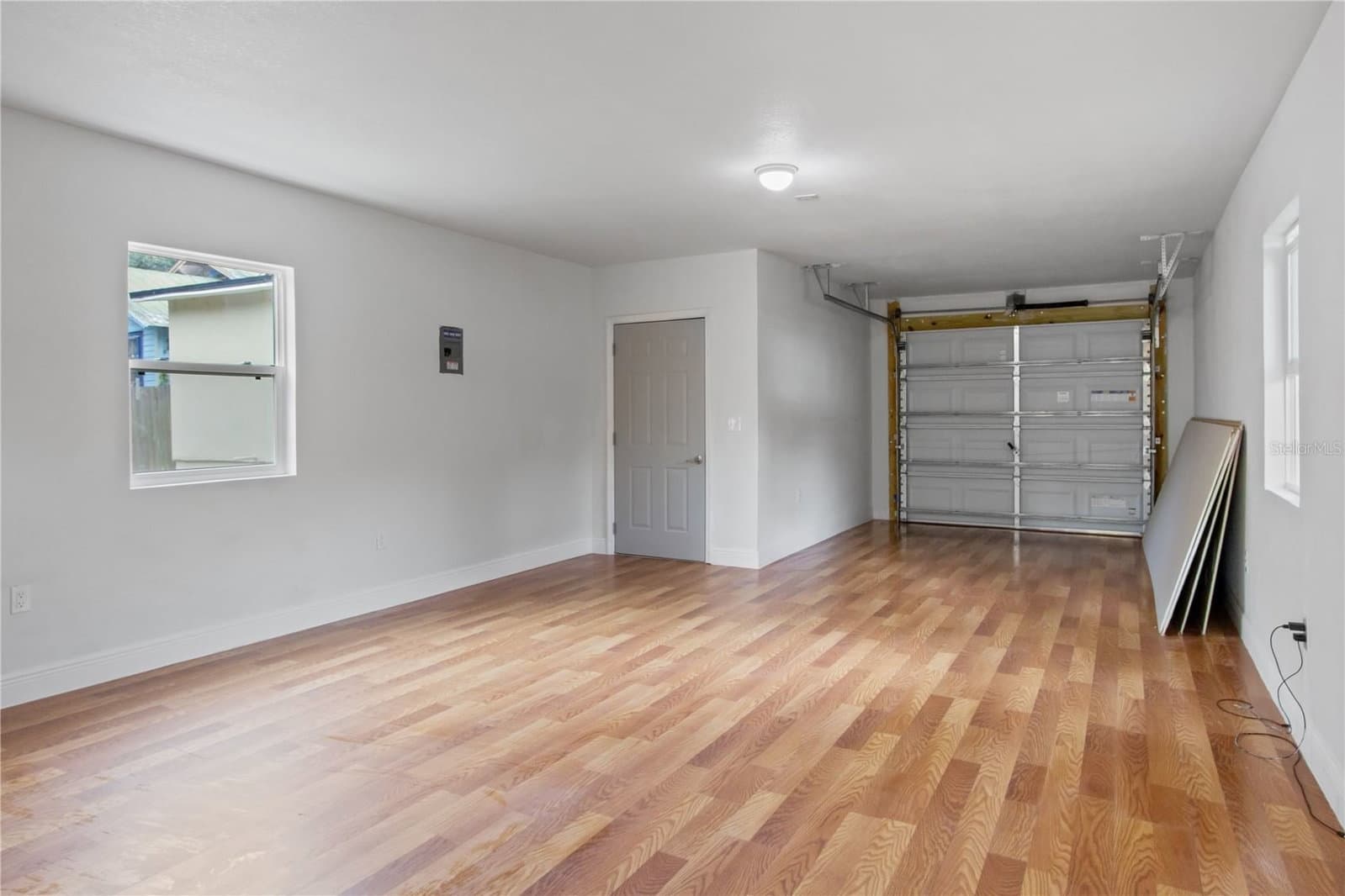 8514 MITCHELL