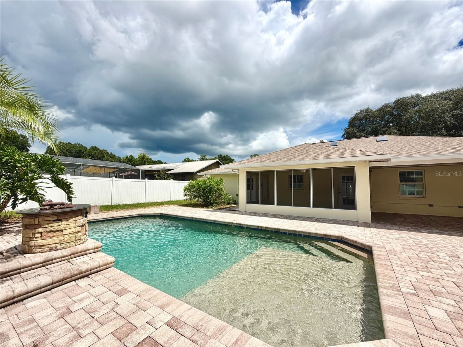 Photo 4 of 24 TEAK Way