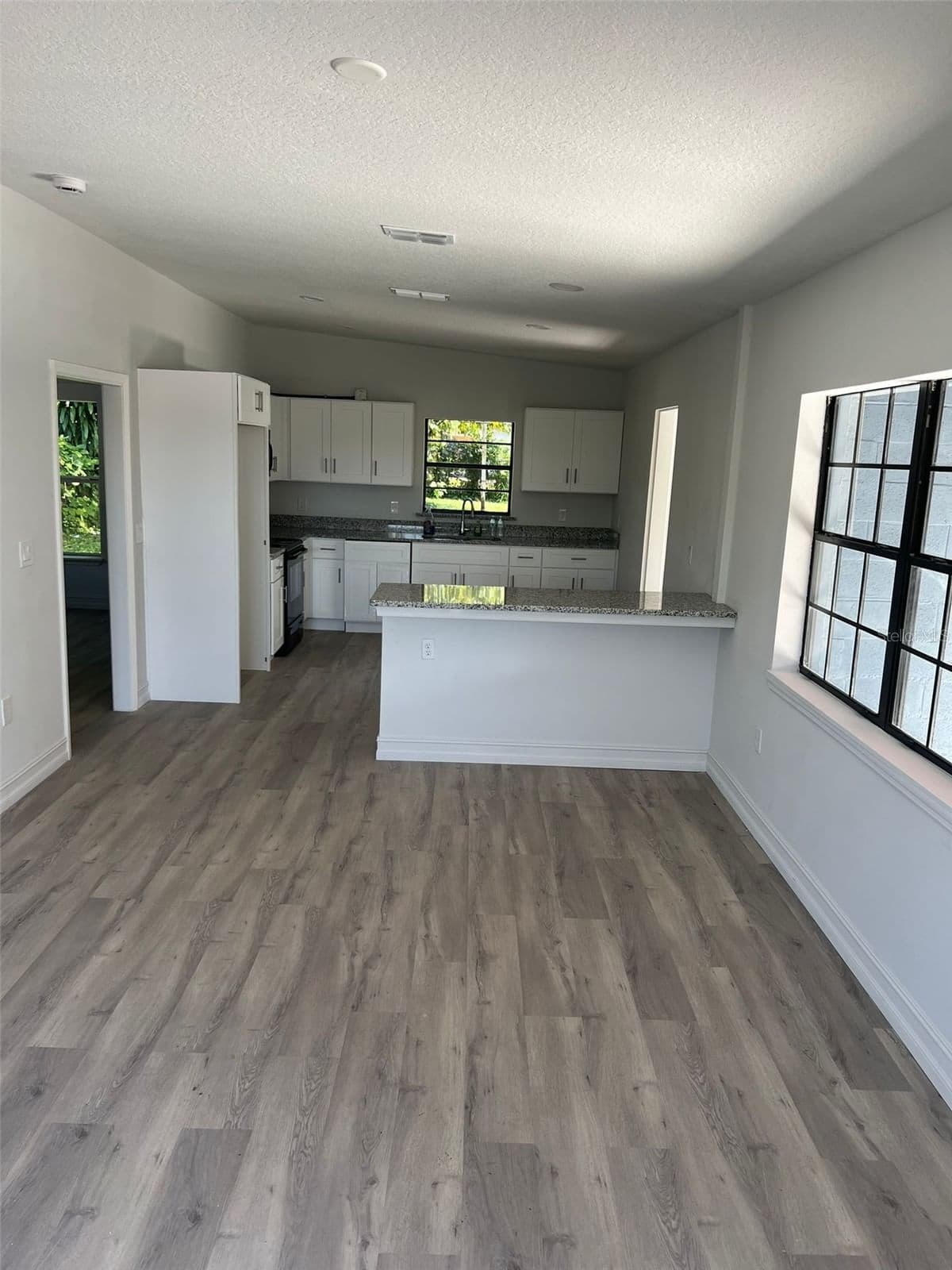Photo 5 of 1505 WESTMORELAND
