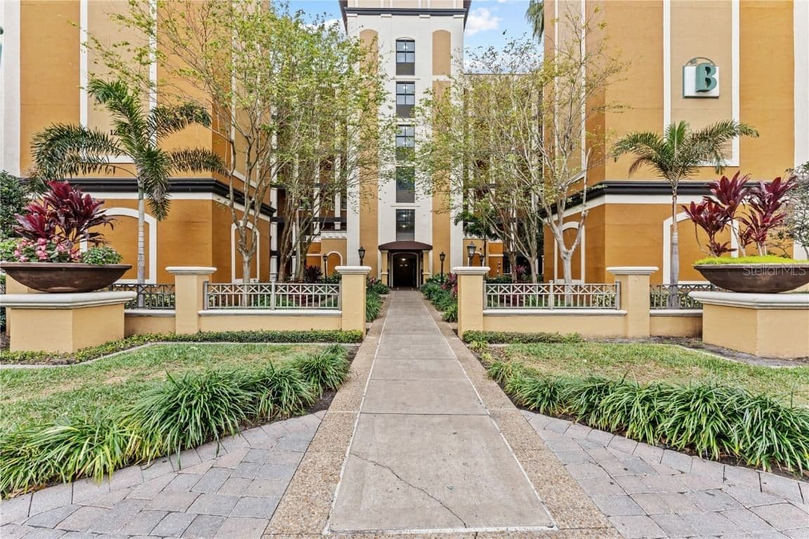 12544 FLORIDAYS RESORT