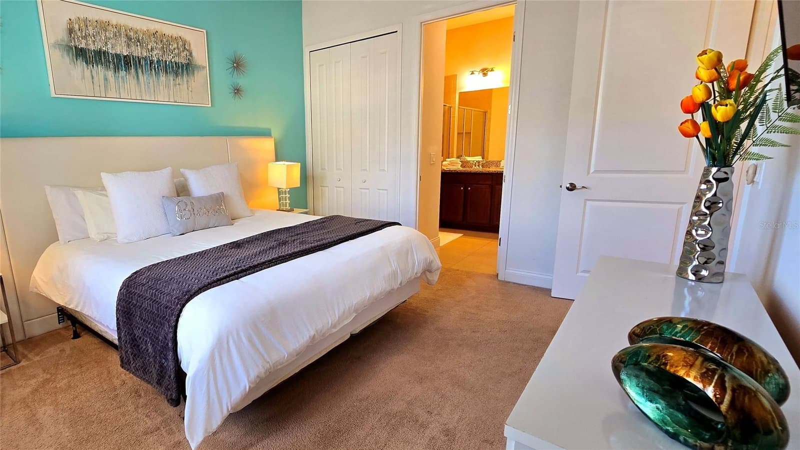 Photo 5 of 228 CAPTIVA DR
