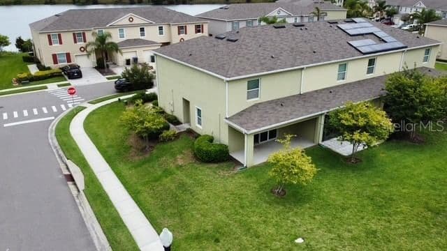 Photo 4 of 403 ARBOR LAKES