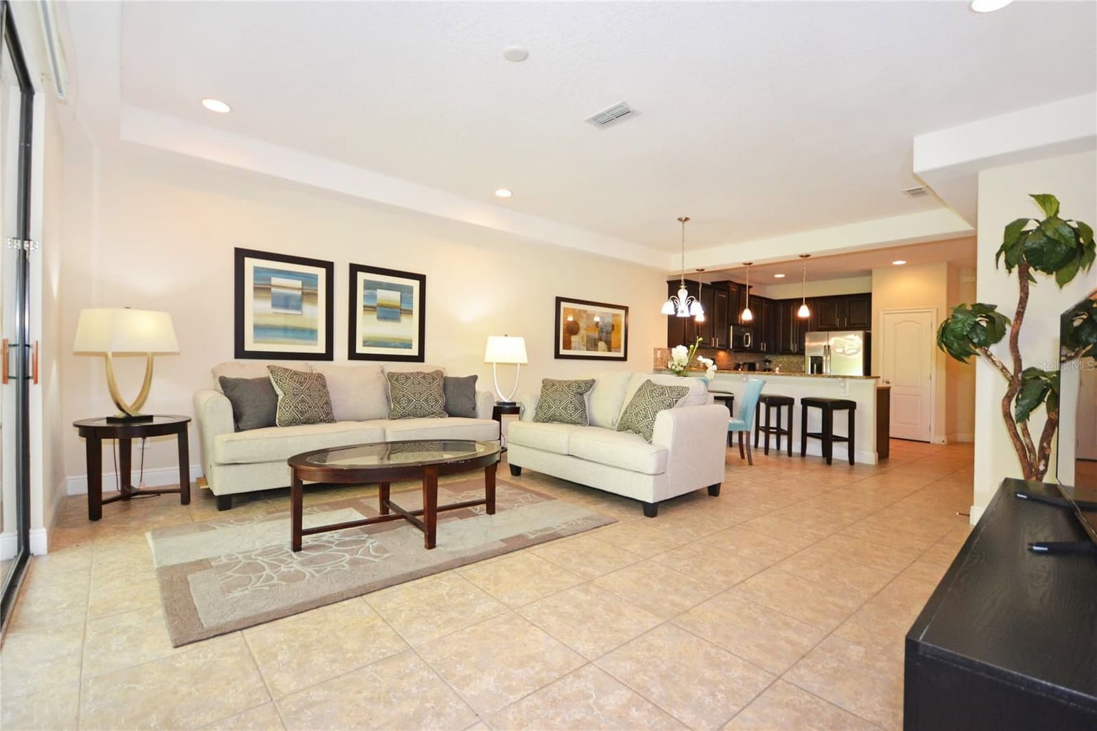 8211 ROSEVILLE