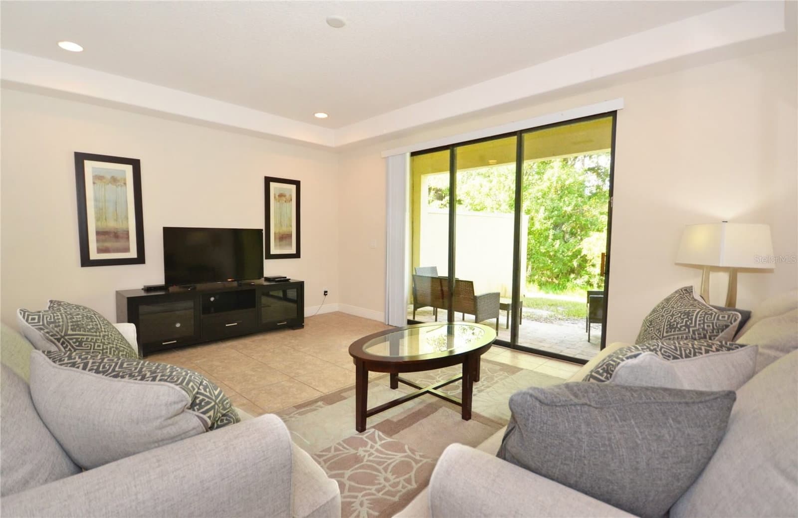 8211 ROSEVILLE