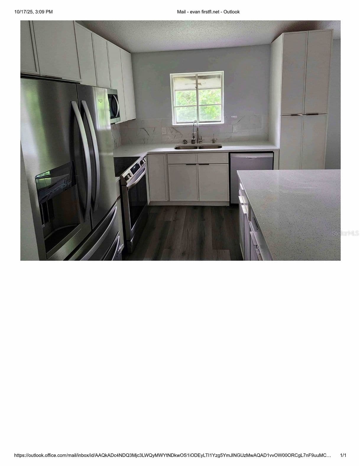Photo 4 of 9838 PINEY POINT