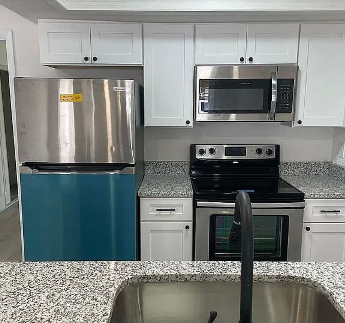 Photo 4 of 1227 WATERVIEW