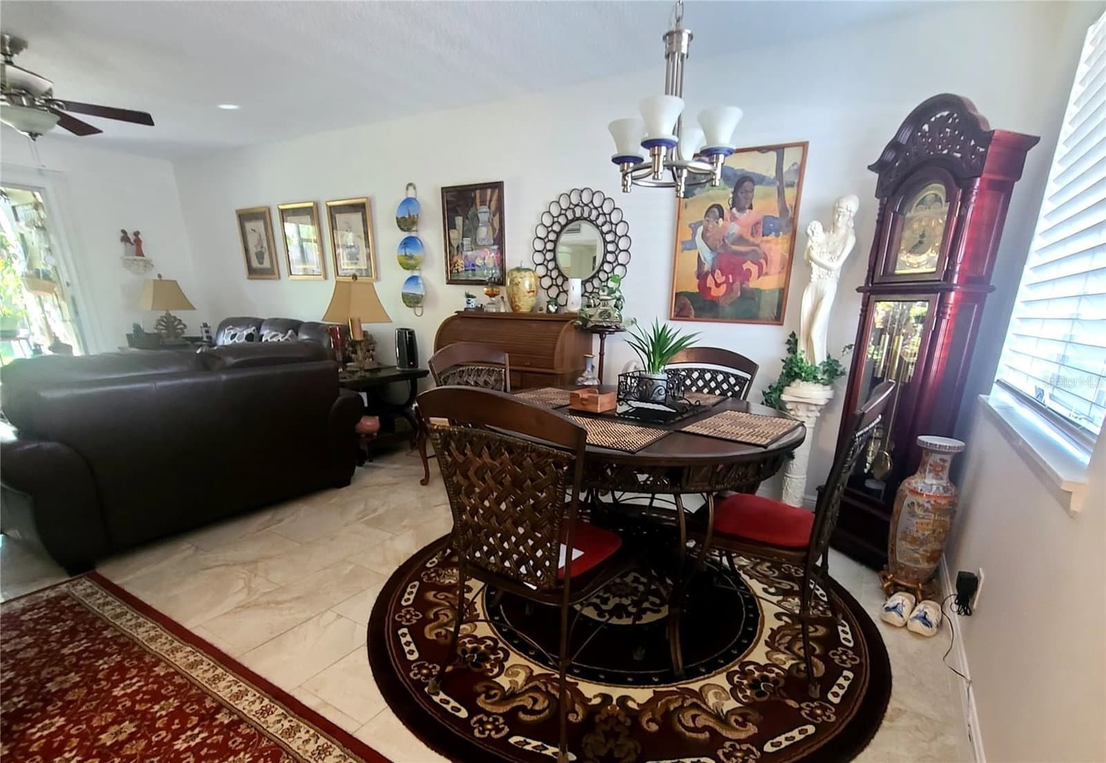 Photo 5 of 6328 NEWTOWN