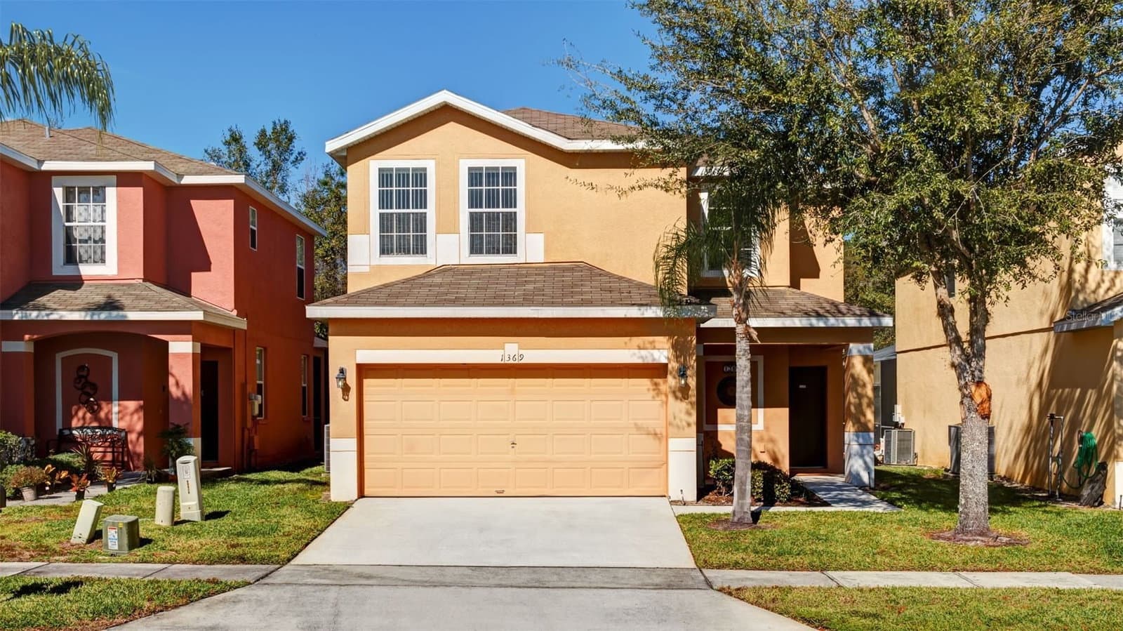 1369 ROYAL RIDGE