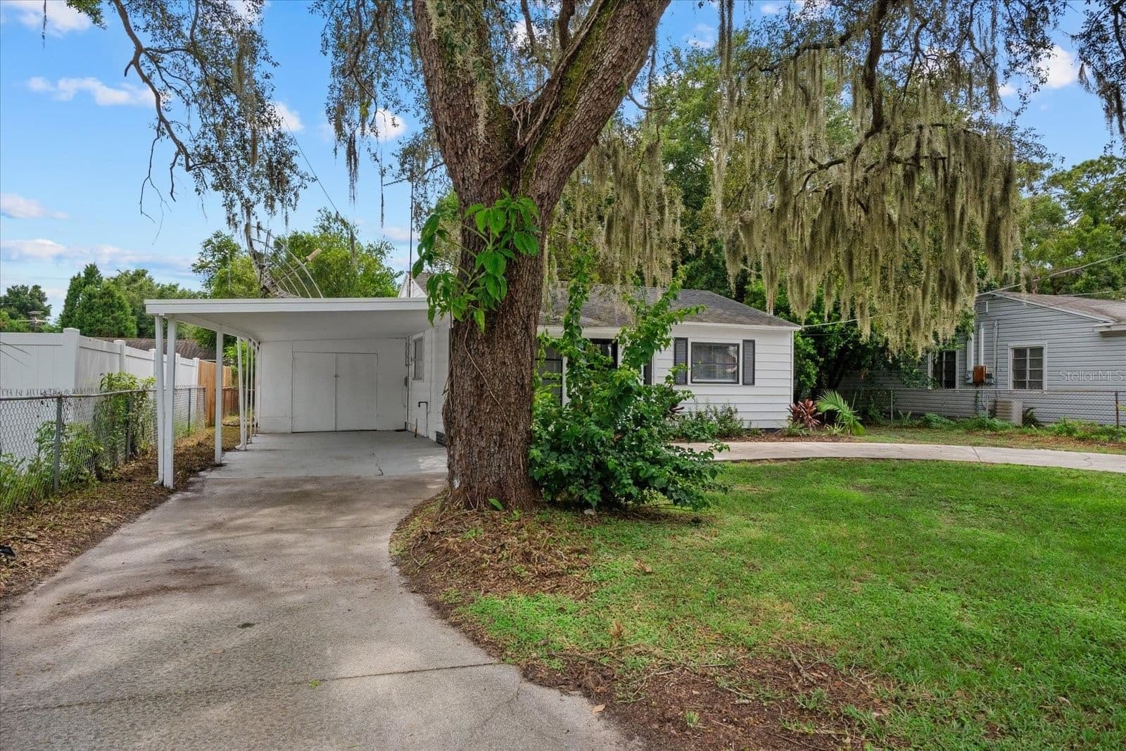 305 BOUGAINVILLEA