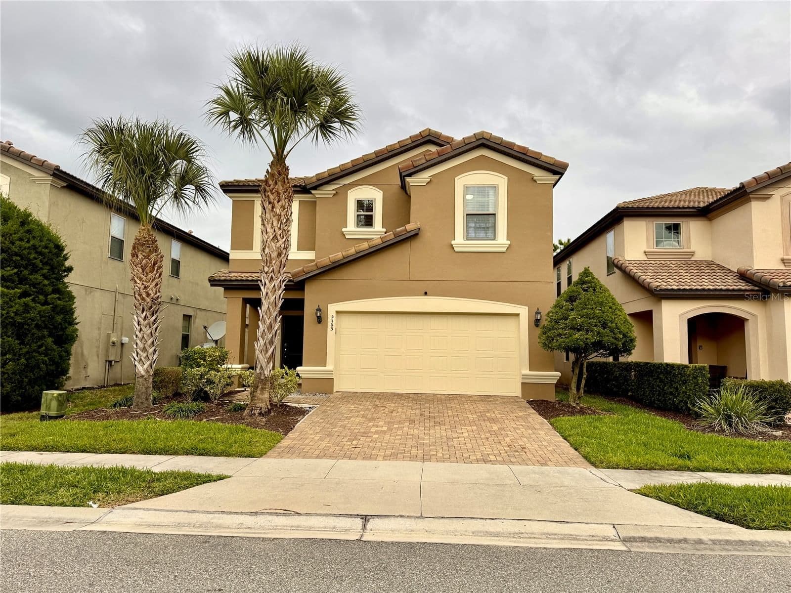 5565 MISTY OAK