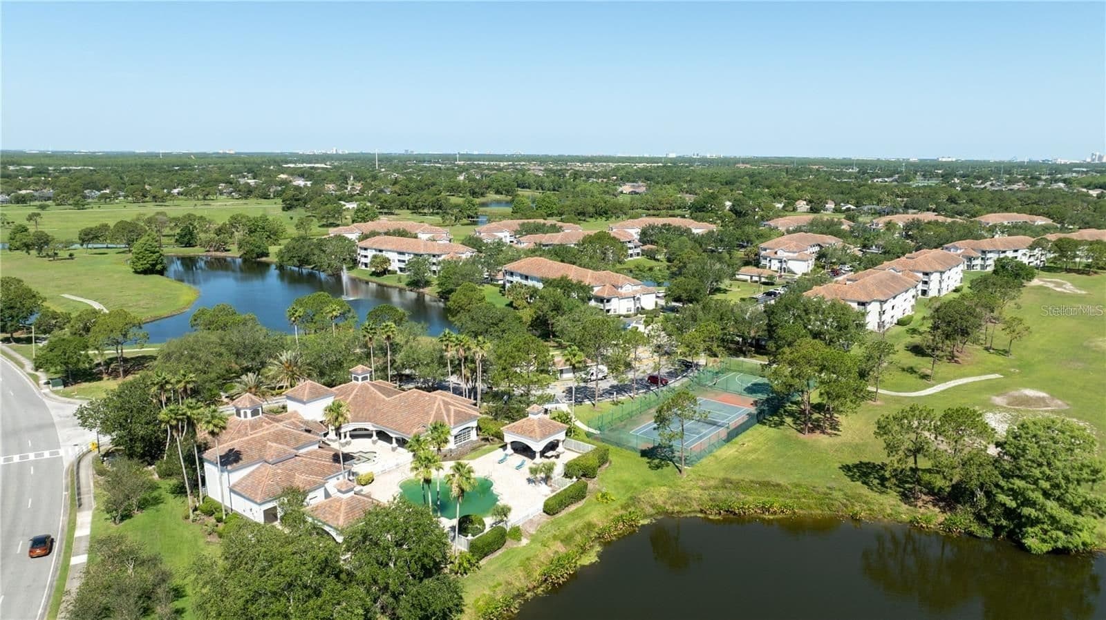 Photo 4 of 14049 FAIRWAY ISLAND