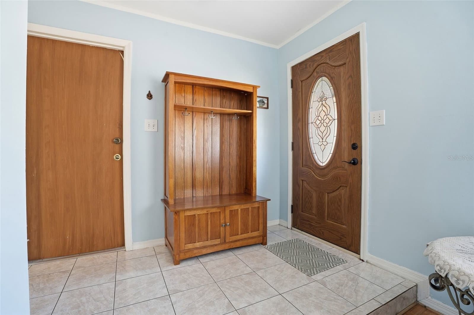 Photo 5 of 7002 CRESTLAKE
