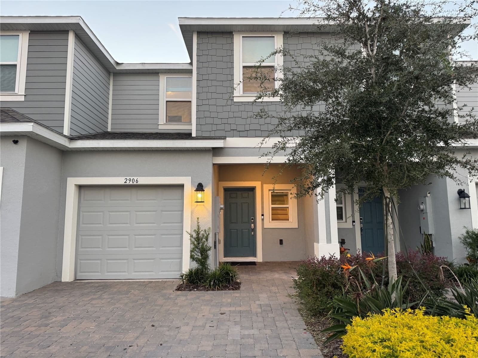 2906 CANARY