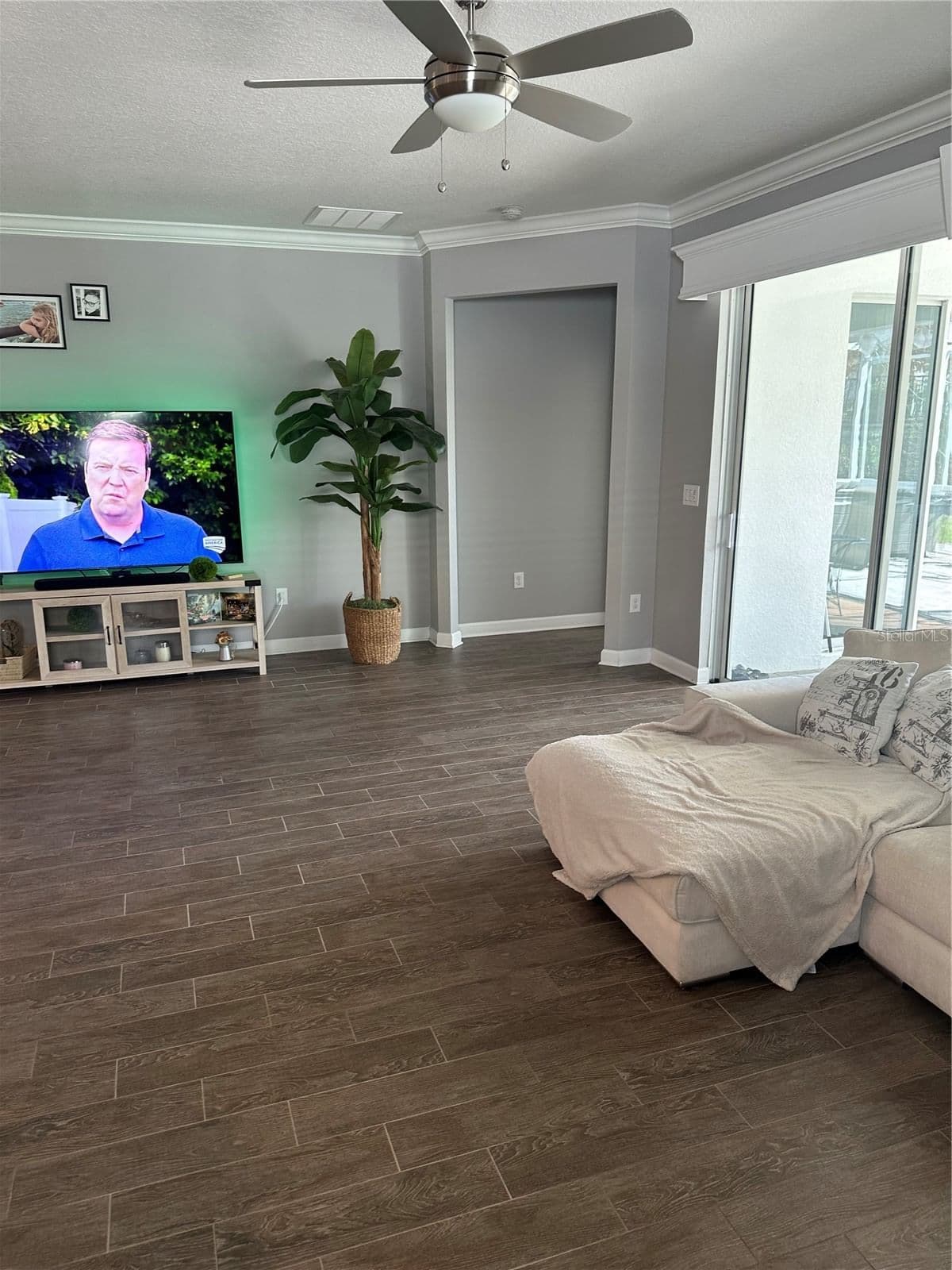Photo 4 of 1424 CLUBMAN