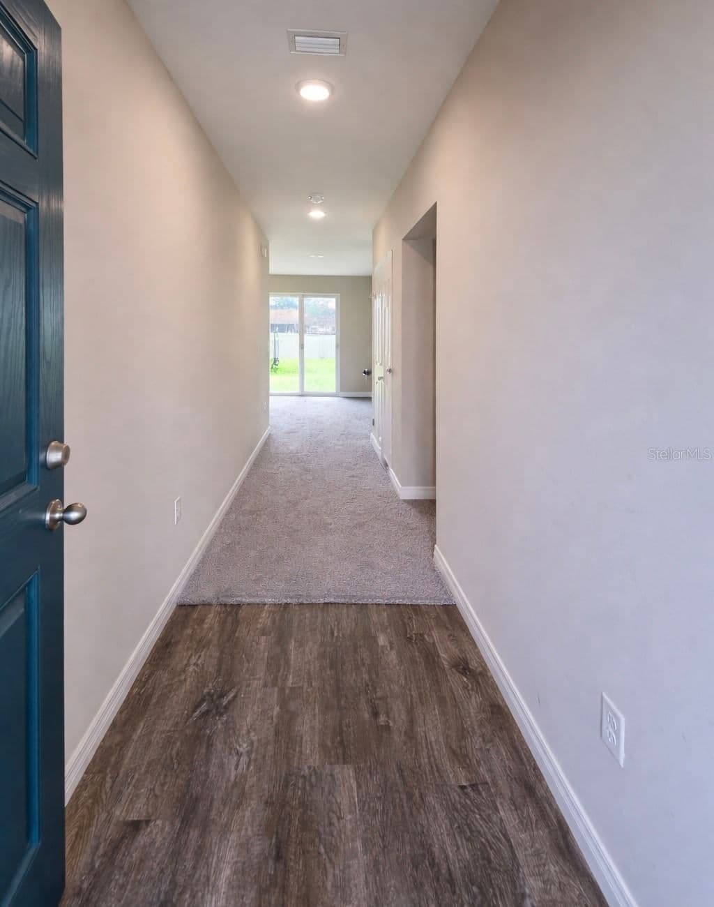 Photo 4 of 1392 AXEL CIR
