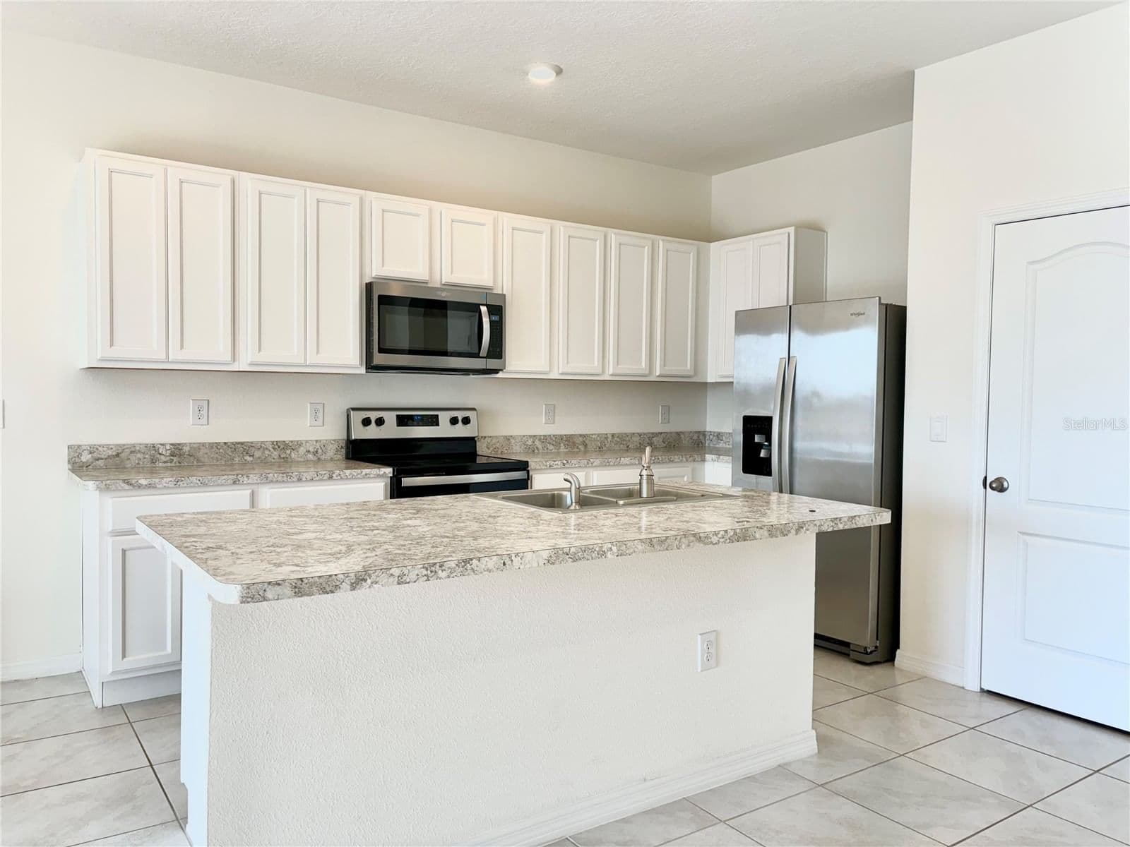 Photo 5 of 401 FELTRIM RESERVE