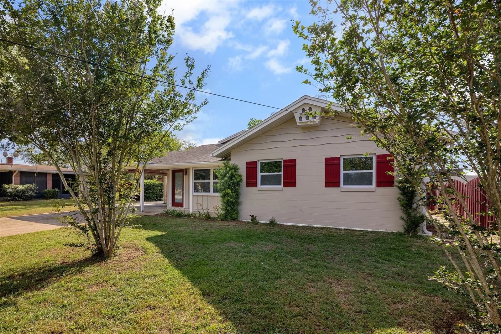 Photo 5 of 525 OLOLU Drive