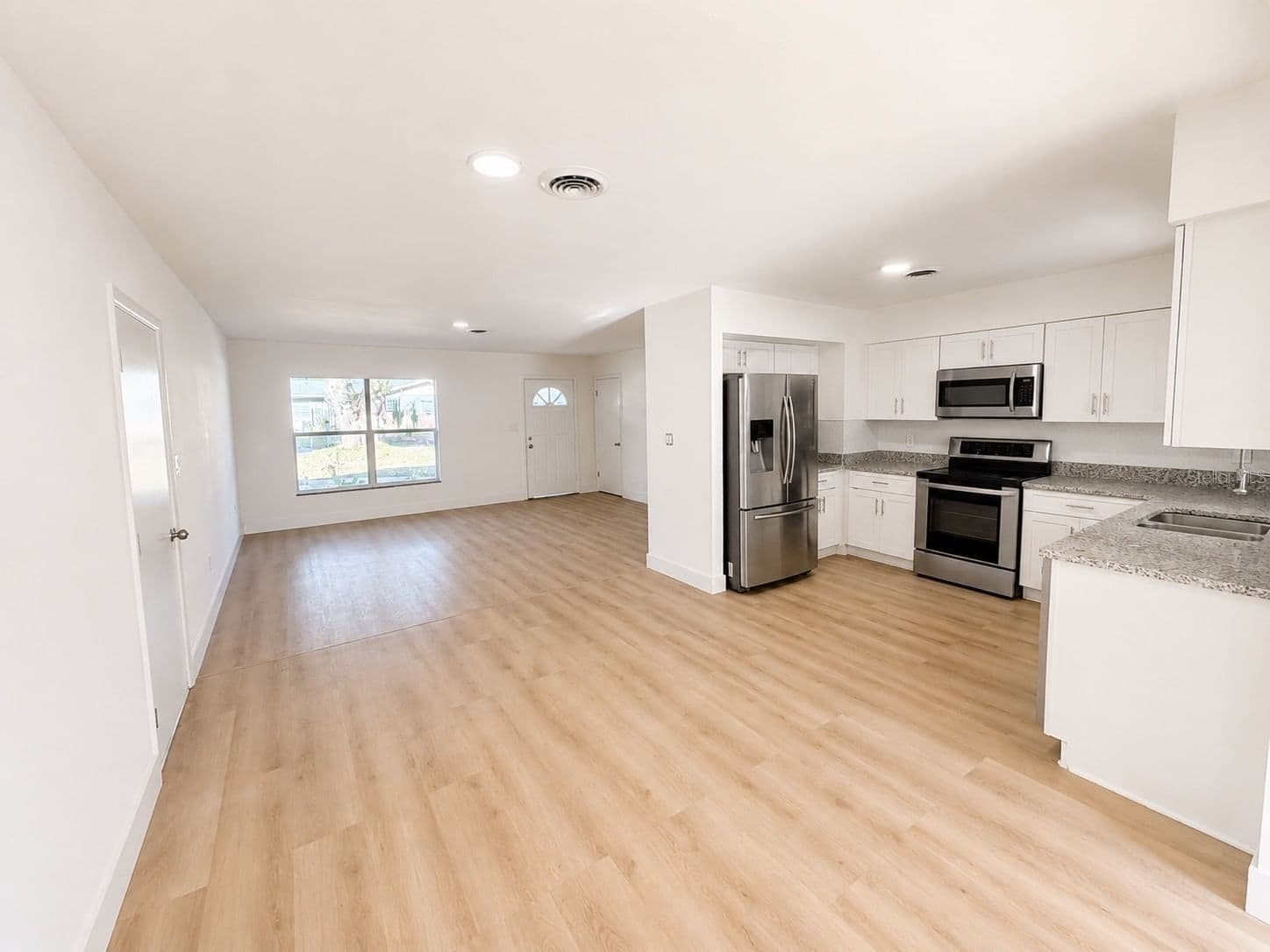 Photo 4 of 245 16TH