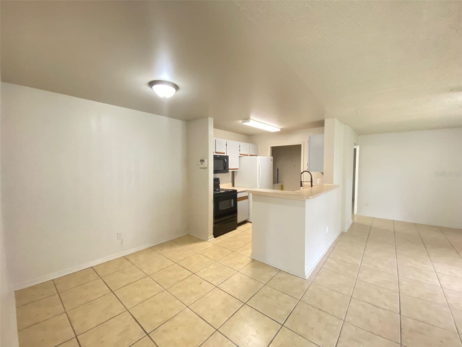 Photo 4 of 6100 WESTGATE DRIVE