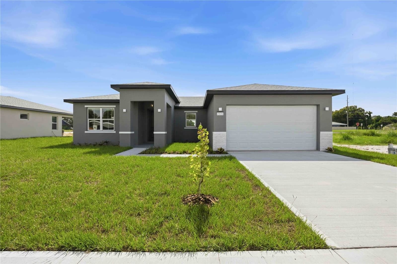 2121 RIVER HAWK