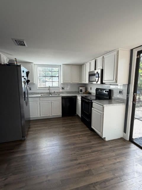 Photo 4 of this home