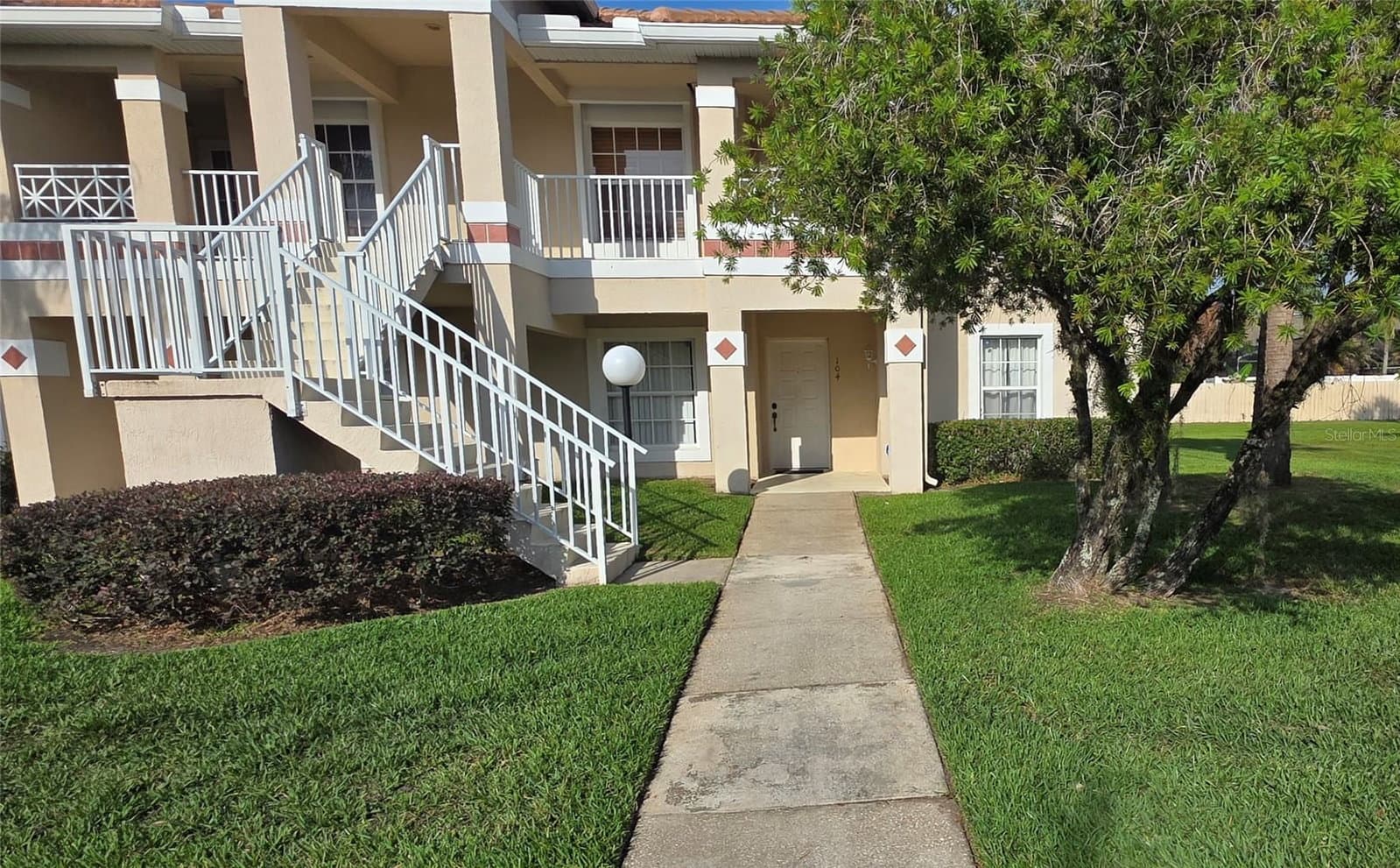 13313 FAIRWAY GLEN