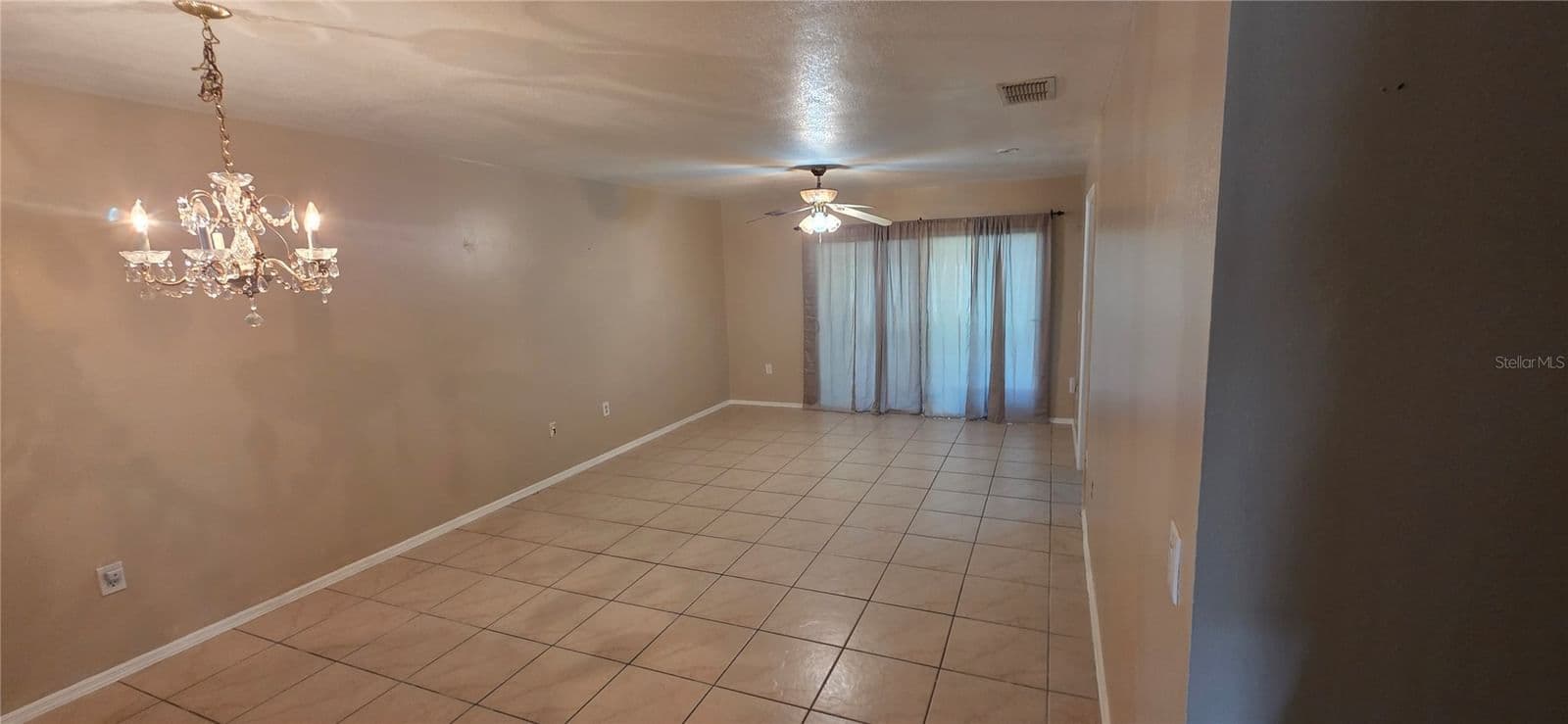 Photo 4 of 13313 FAIRWAY GLEN