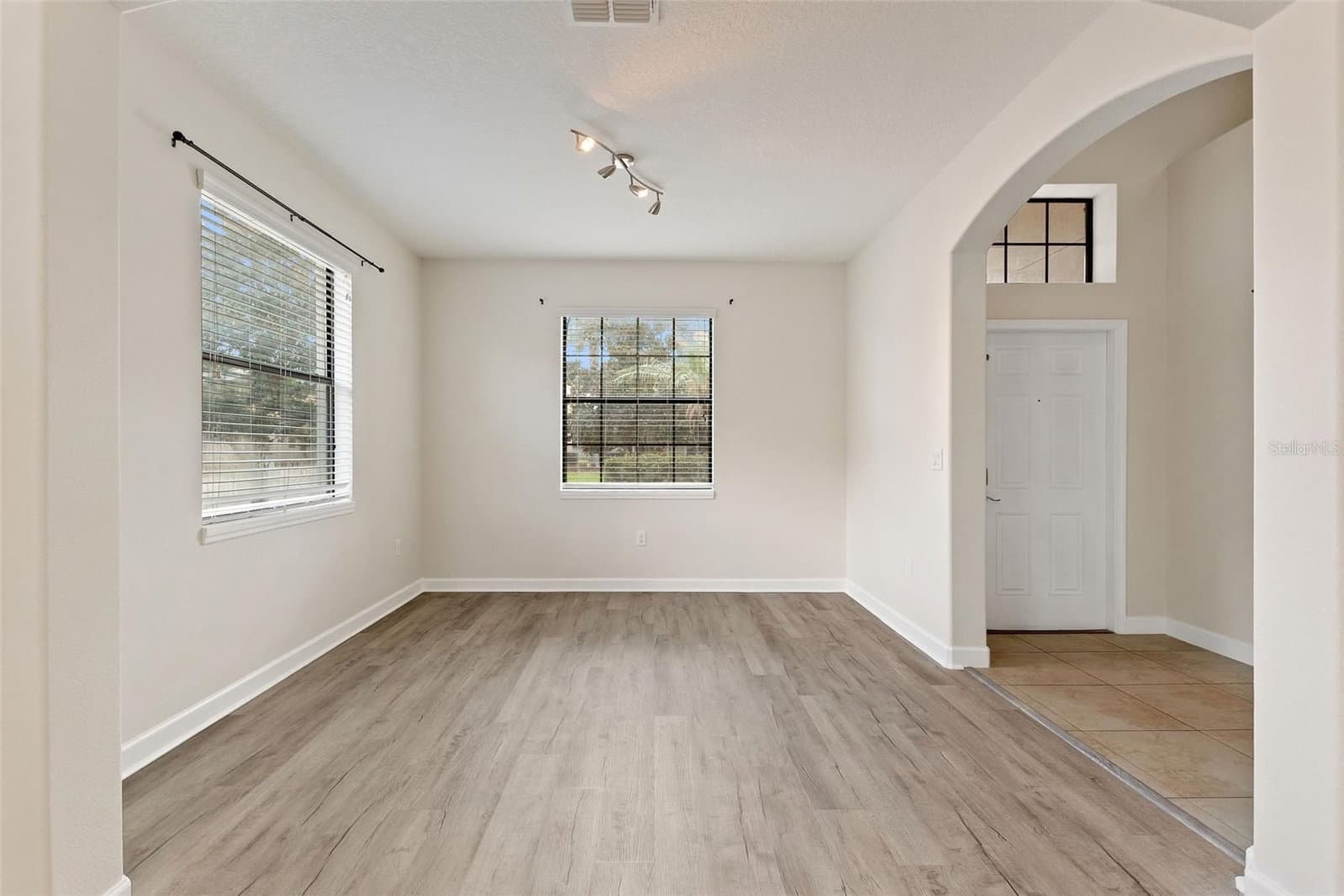 Photo 5 of 1315 MOSS CREEK LN