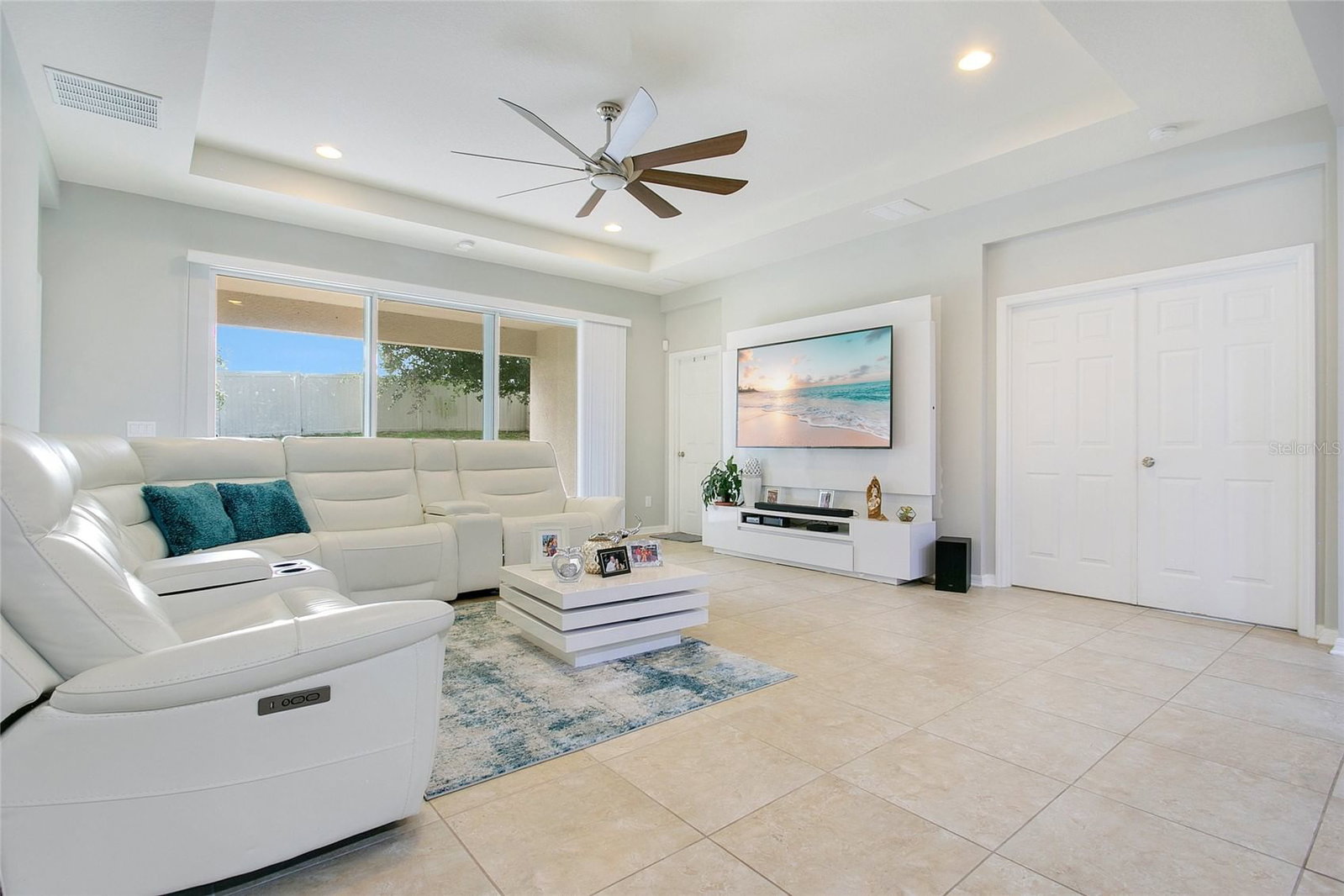 Photo 4 of 4918 WILDWOOD POINTE