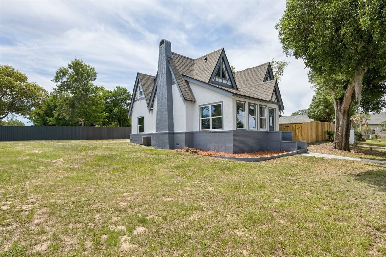1326 EAST