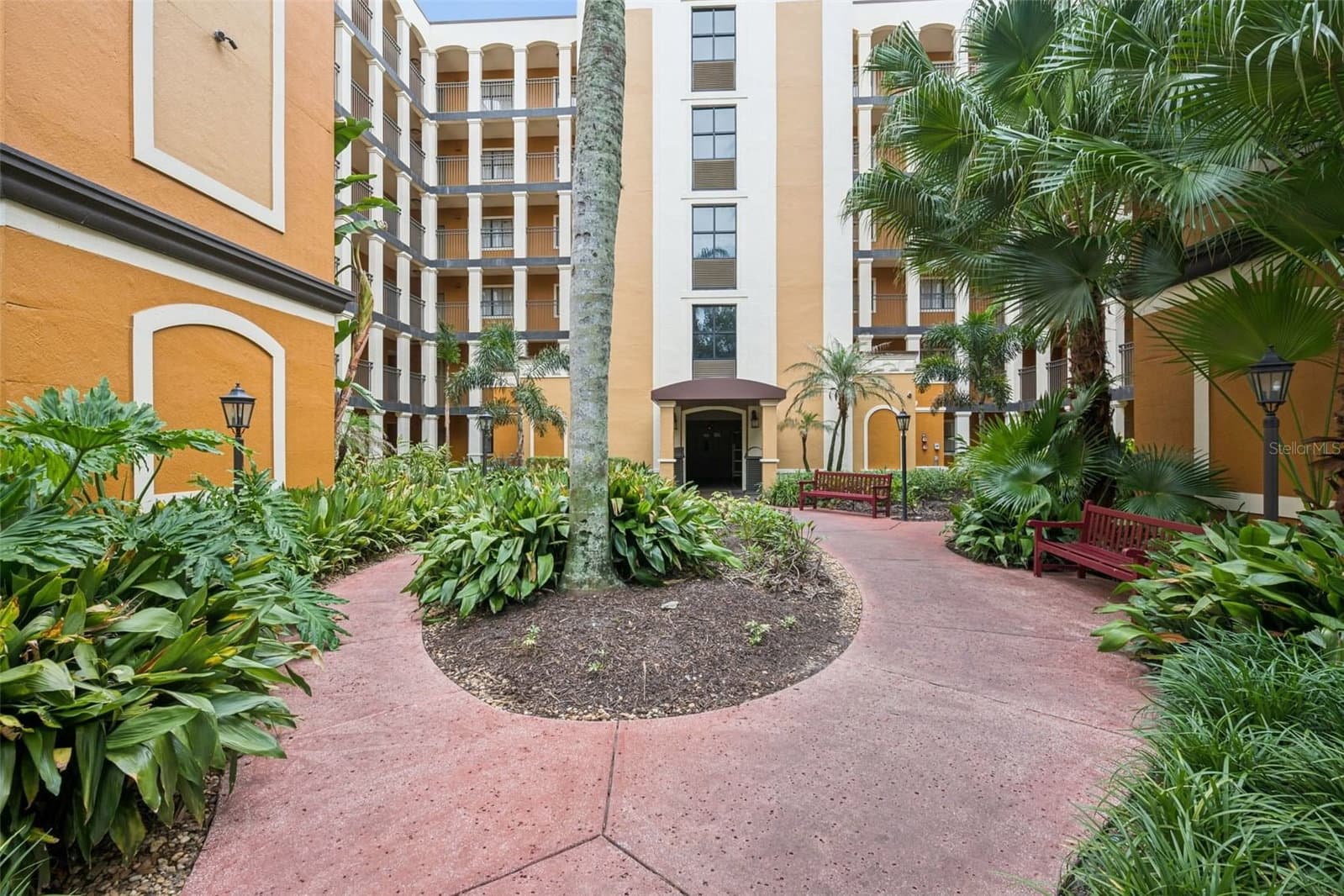 12538 FLORIDAYS RESORT