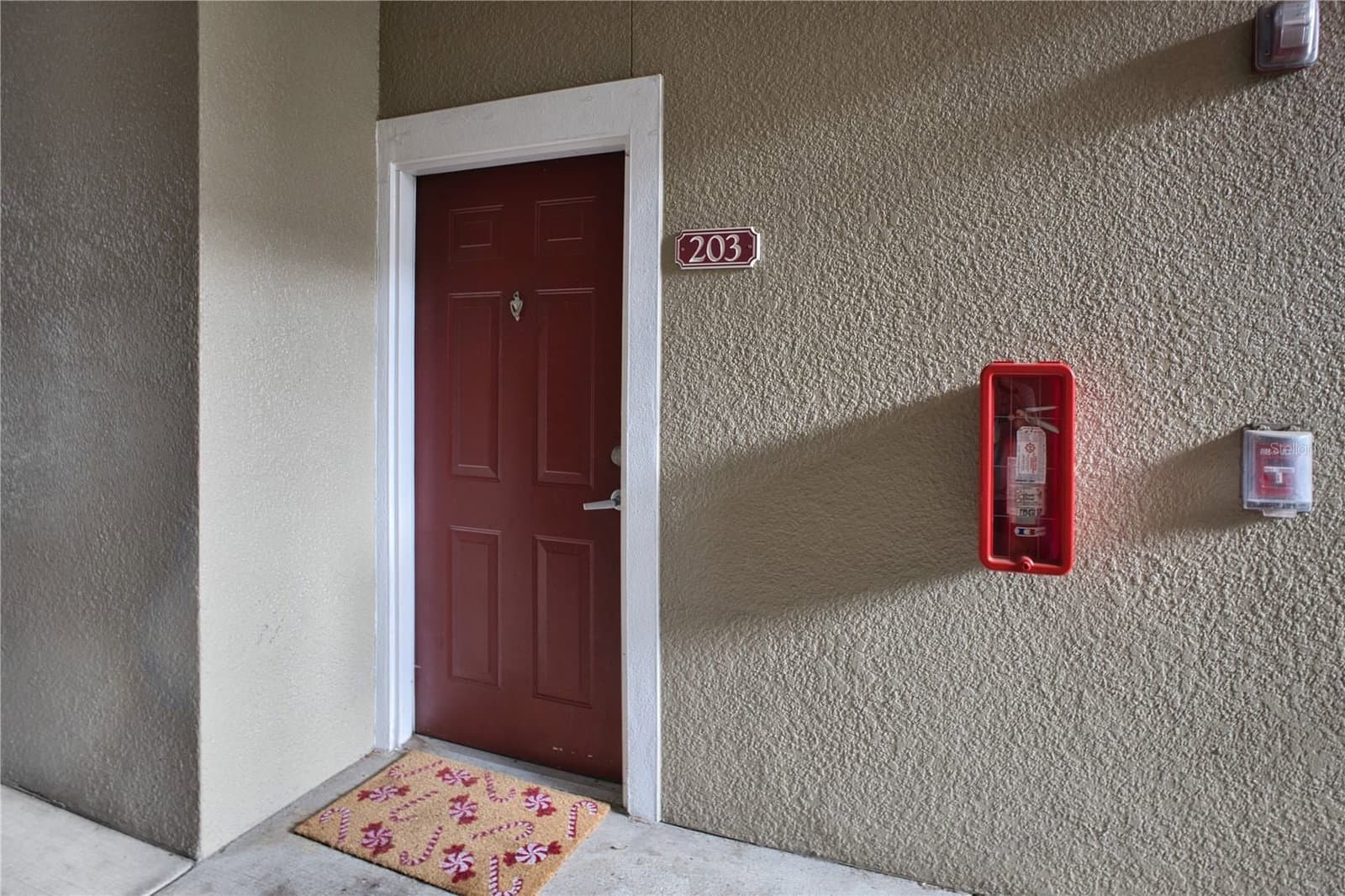 Photo 4 of 8225 CLAIRE ANN DR