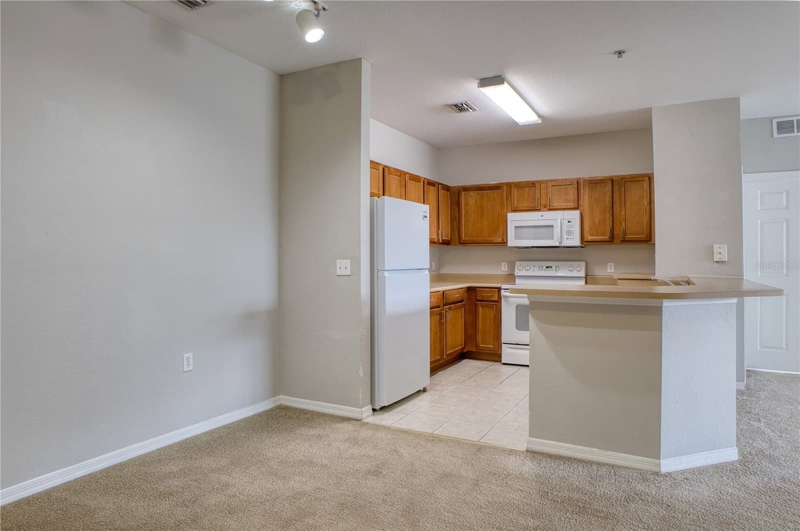 Photo 5 of 8225 CLAIRE ANN DR