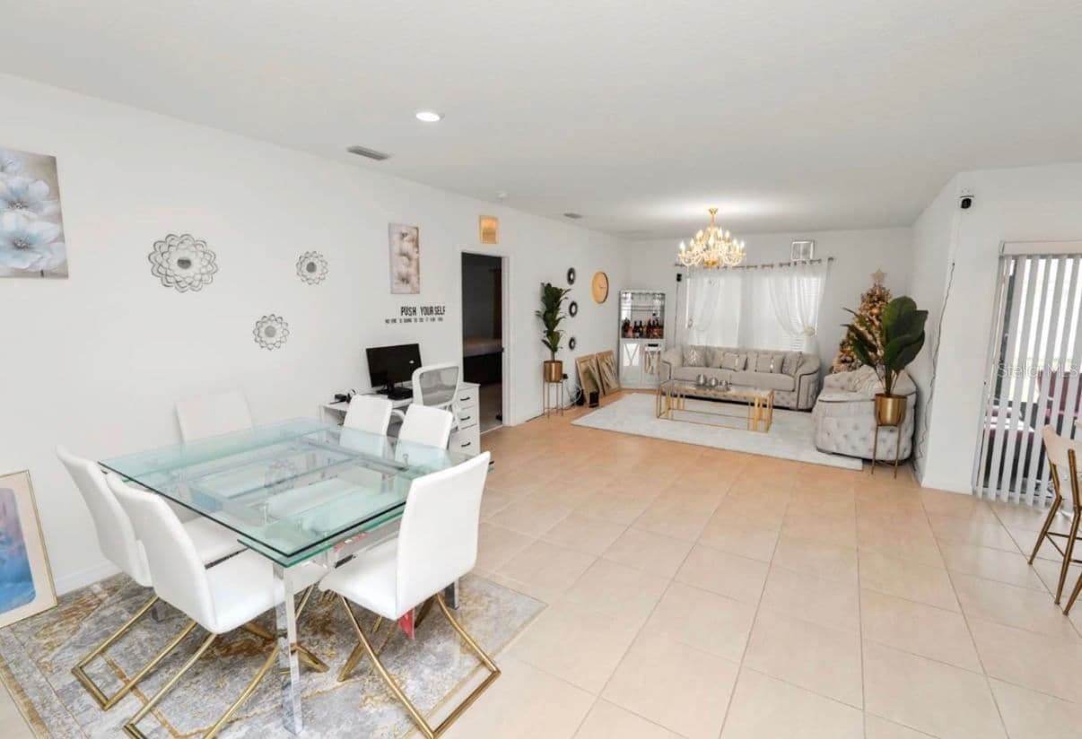 Photo 4 of 2039 ROSEWOOD