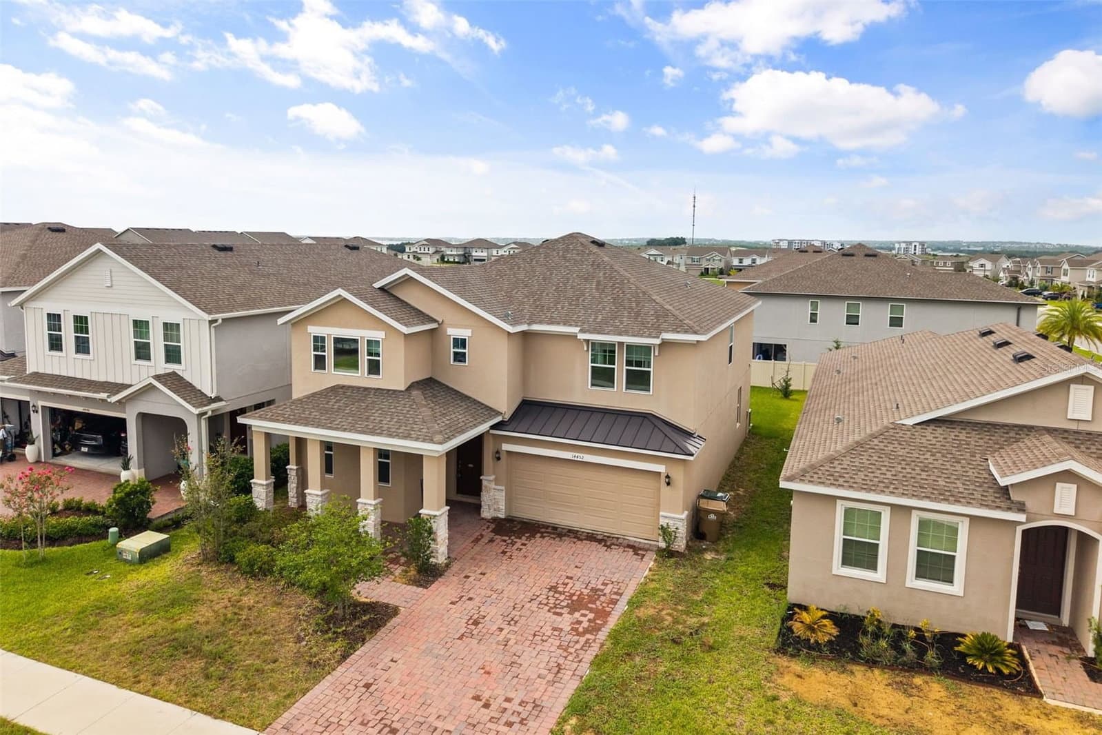 Photo 4 of 14452 CRESTAVISTA