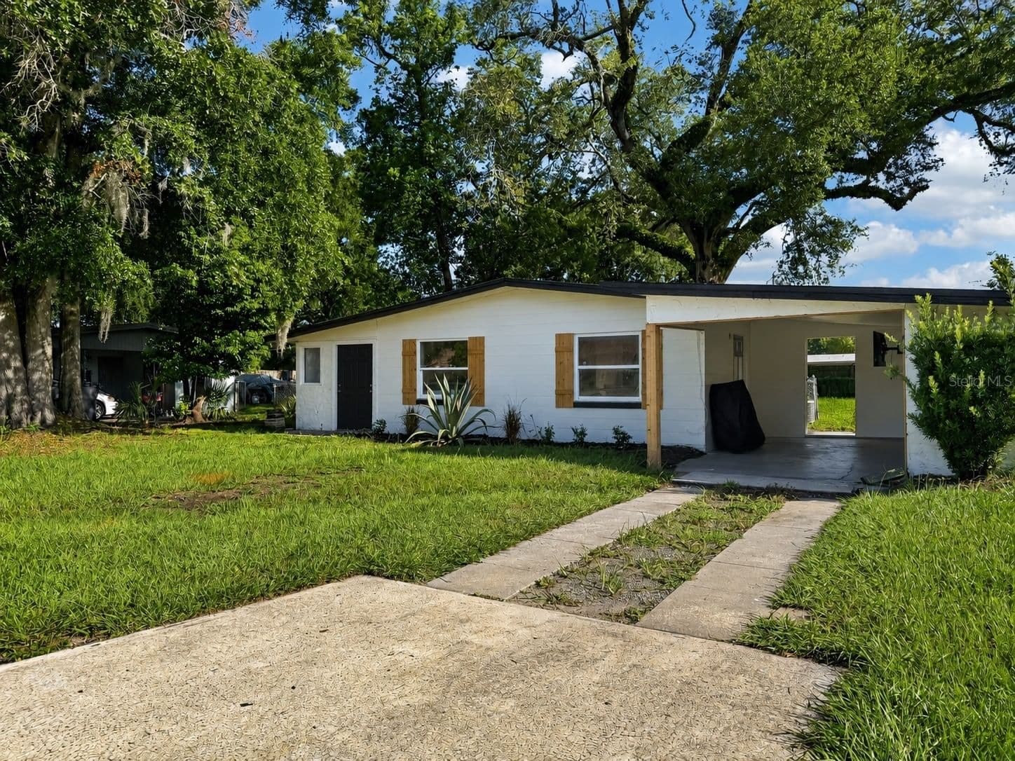 3911 LAKE MARGARET