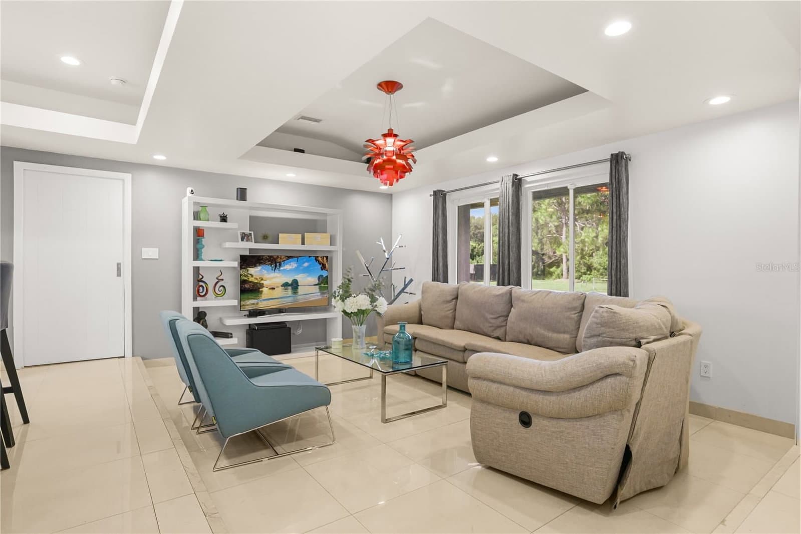 Photo 4 of 10539 WOODWAY