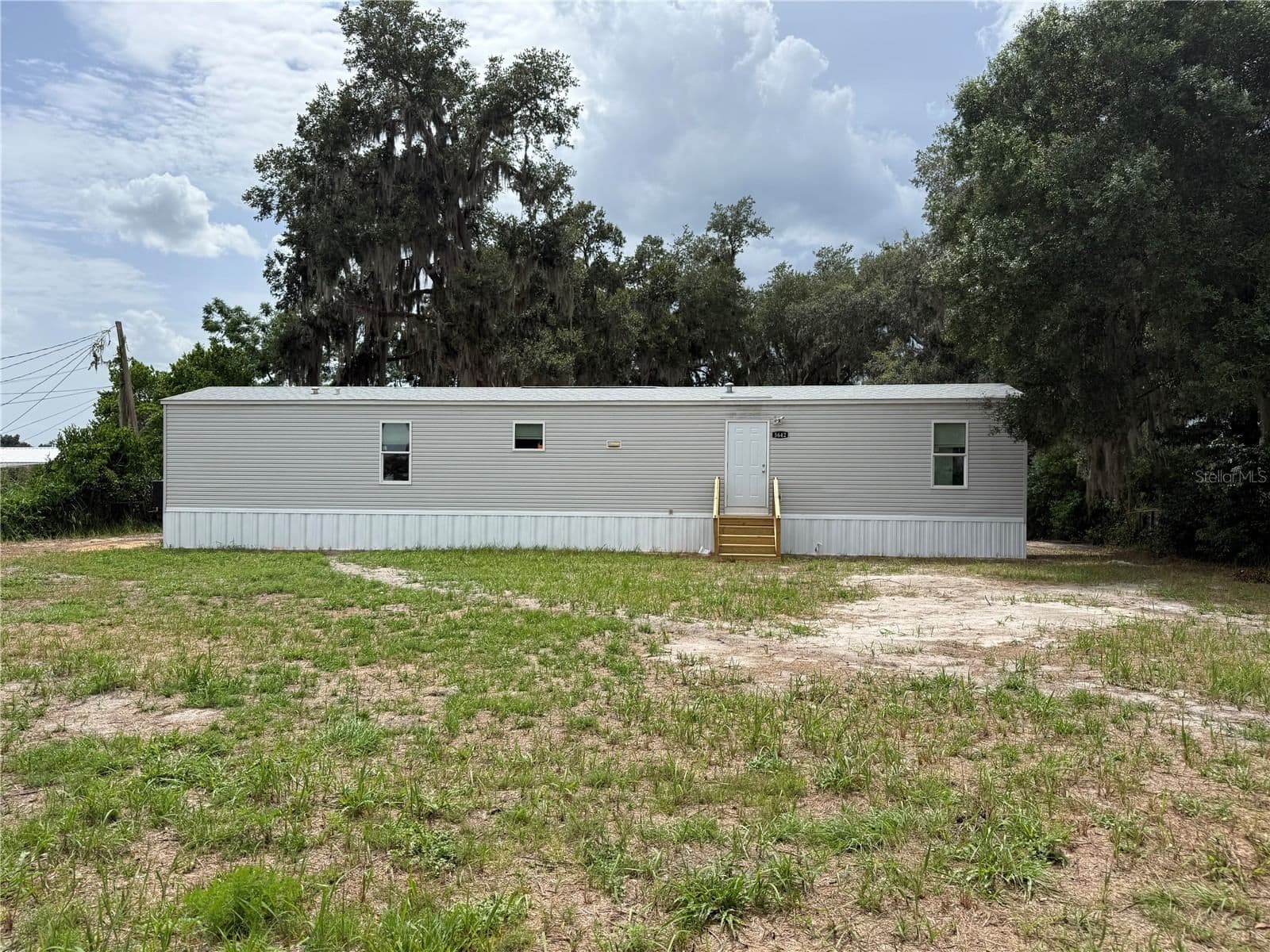 5642 MEADOW GLEN