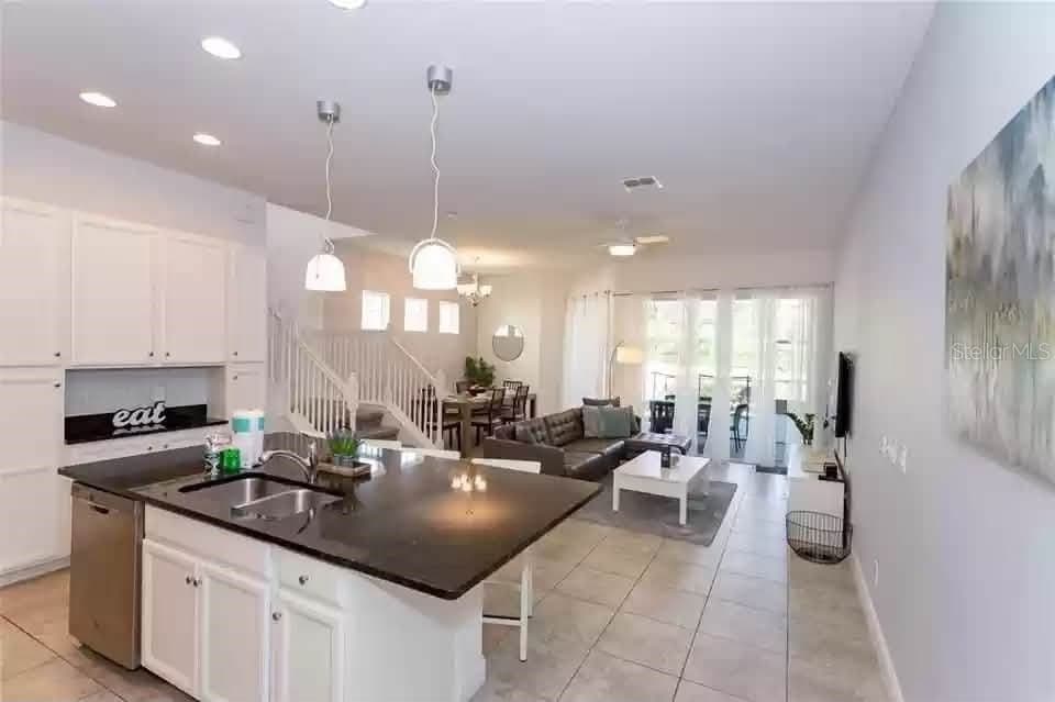 134 CAPTIVA