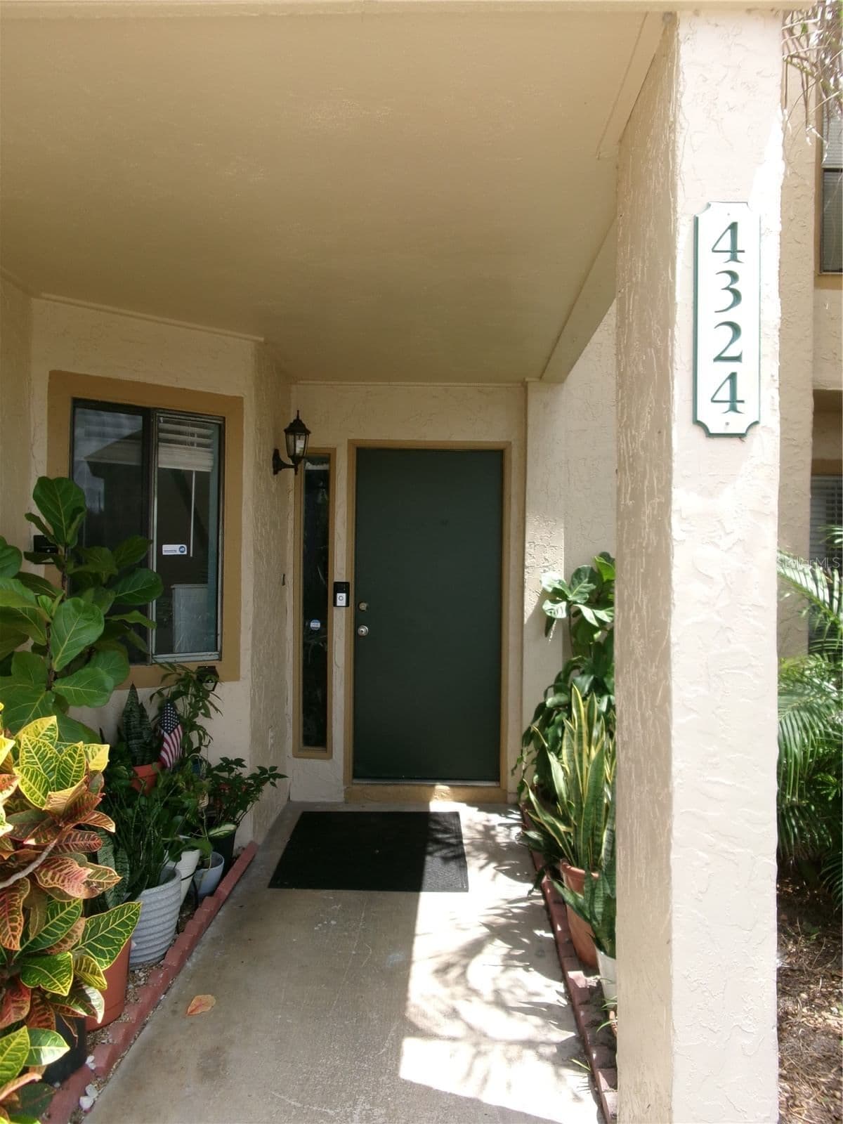 4324 MIDDLEBROOK