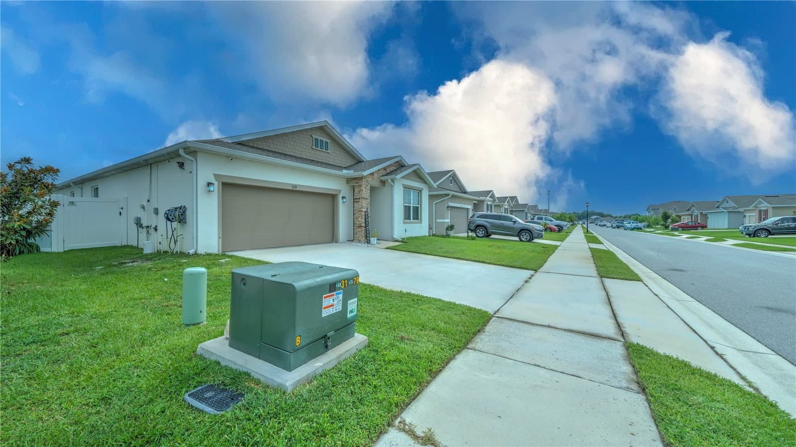 1228 MATTIE POINTE