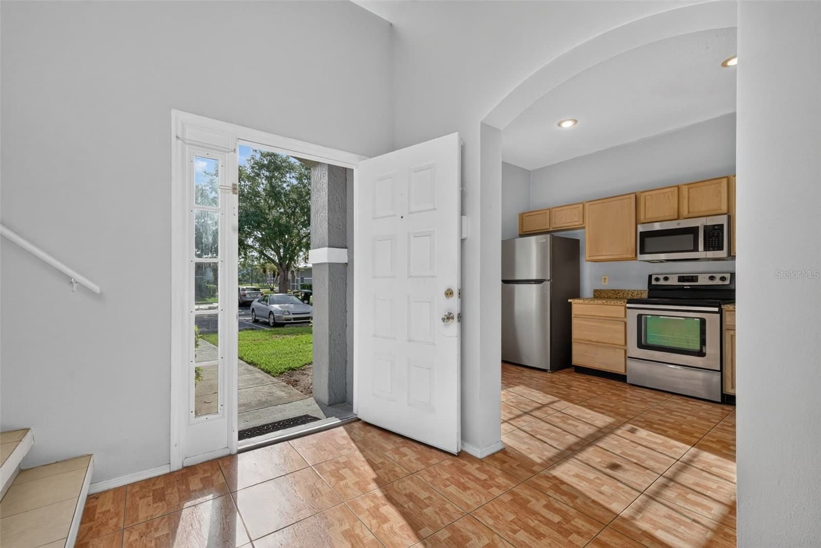 Photo 5 of 13304 SUMMERTON